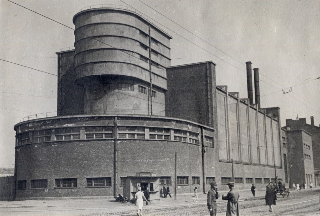The red banner factory. Historical photo
