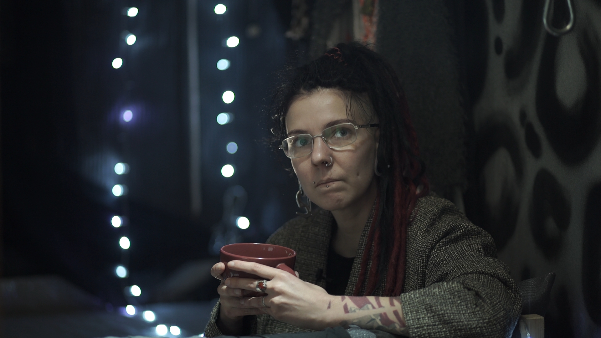 Still from S4413KZTP
